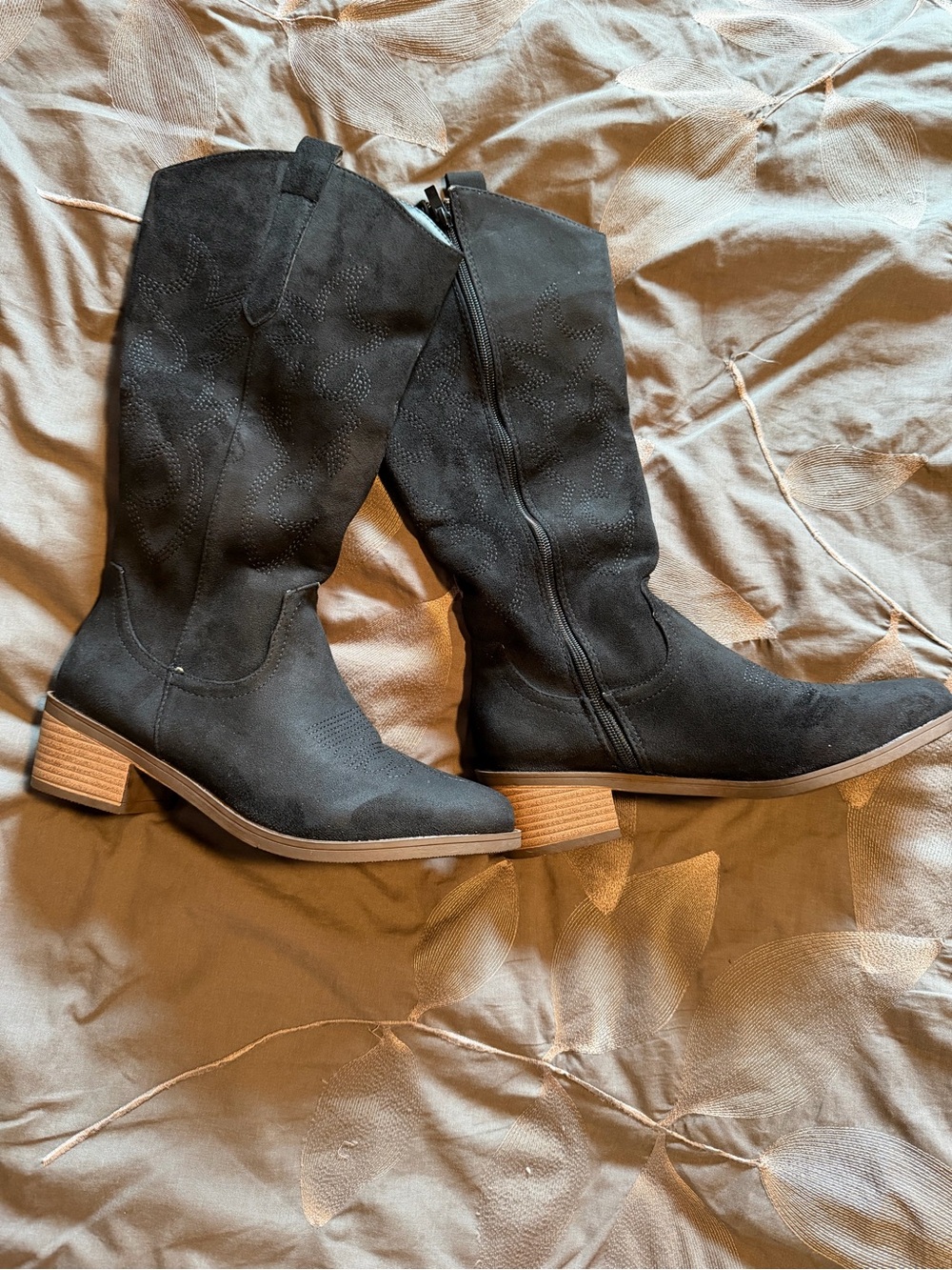 Black Heeled Boots